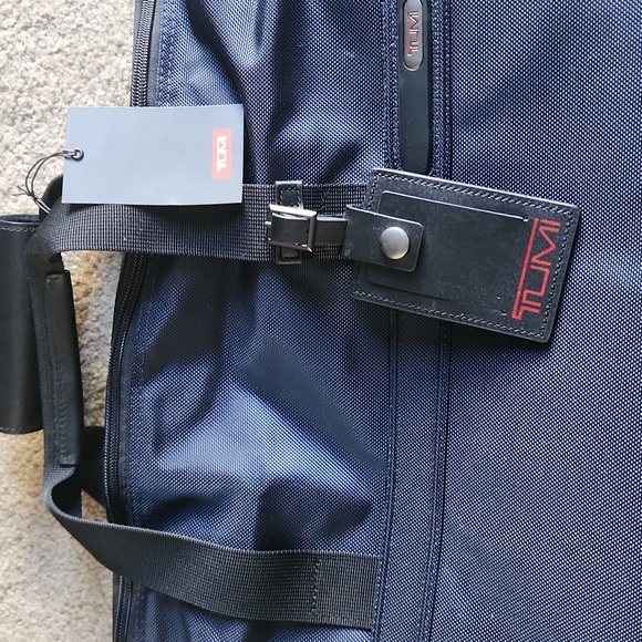 TUMI Navy Expandable Duffel Bag - Picture 2 of 4